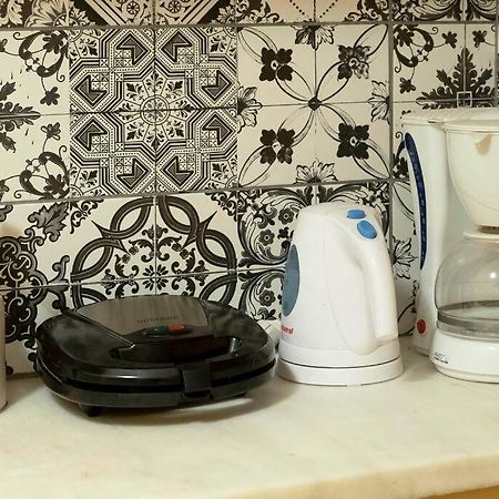 Cozy Athens Apartment / 2' From Metro Station Bagian luar foto